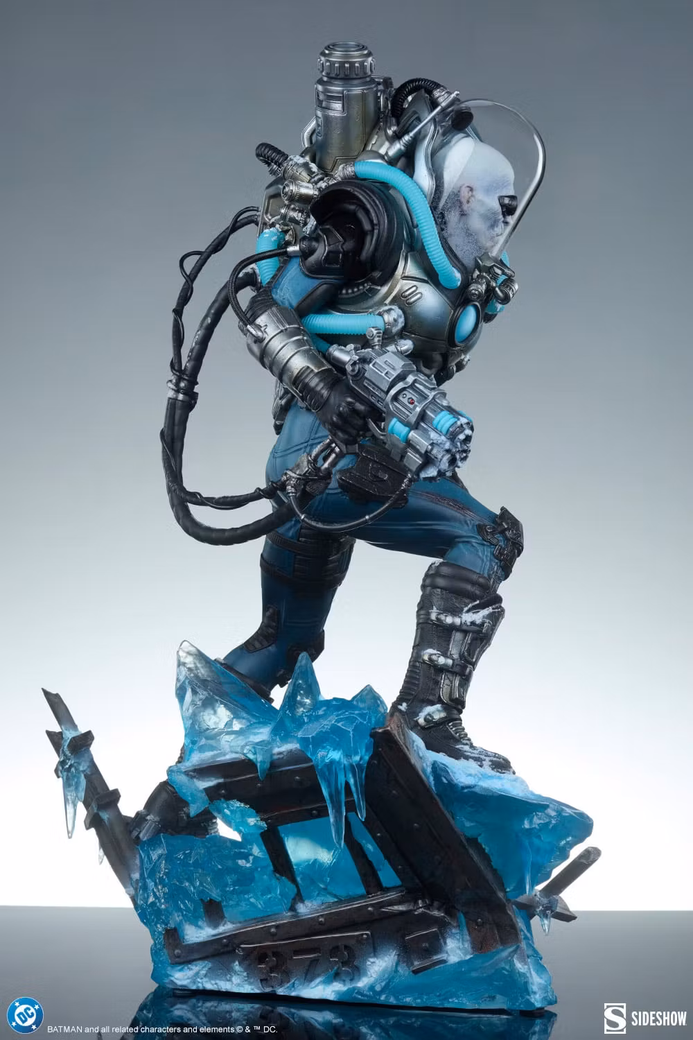 DC Comics Premium Format Mr. Freeze Statue