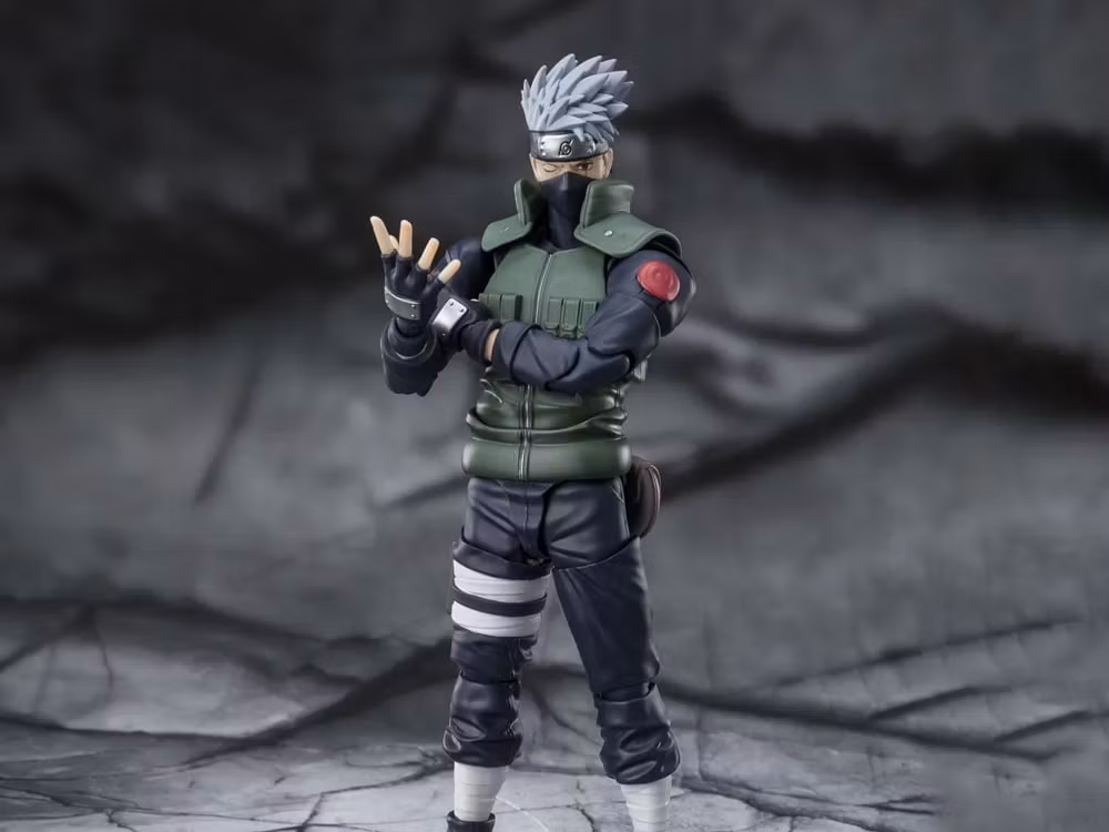 Naruto: Shippuden S.H.Figuarts Kakashi Hatake (The Famed Sharingan Hero) Action Figure (Rerelease)