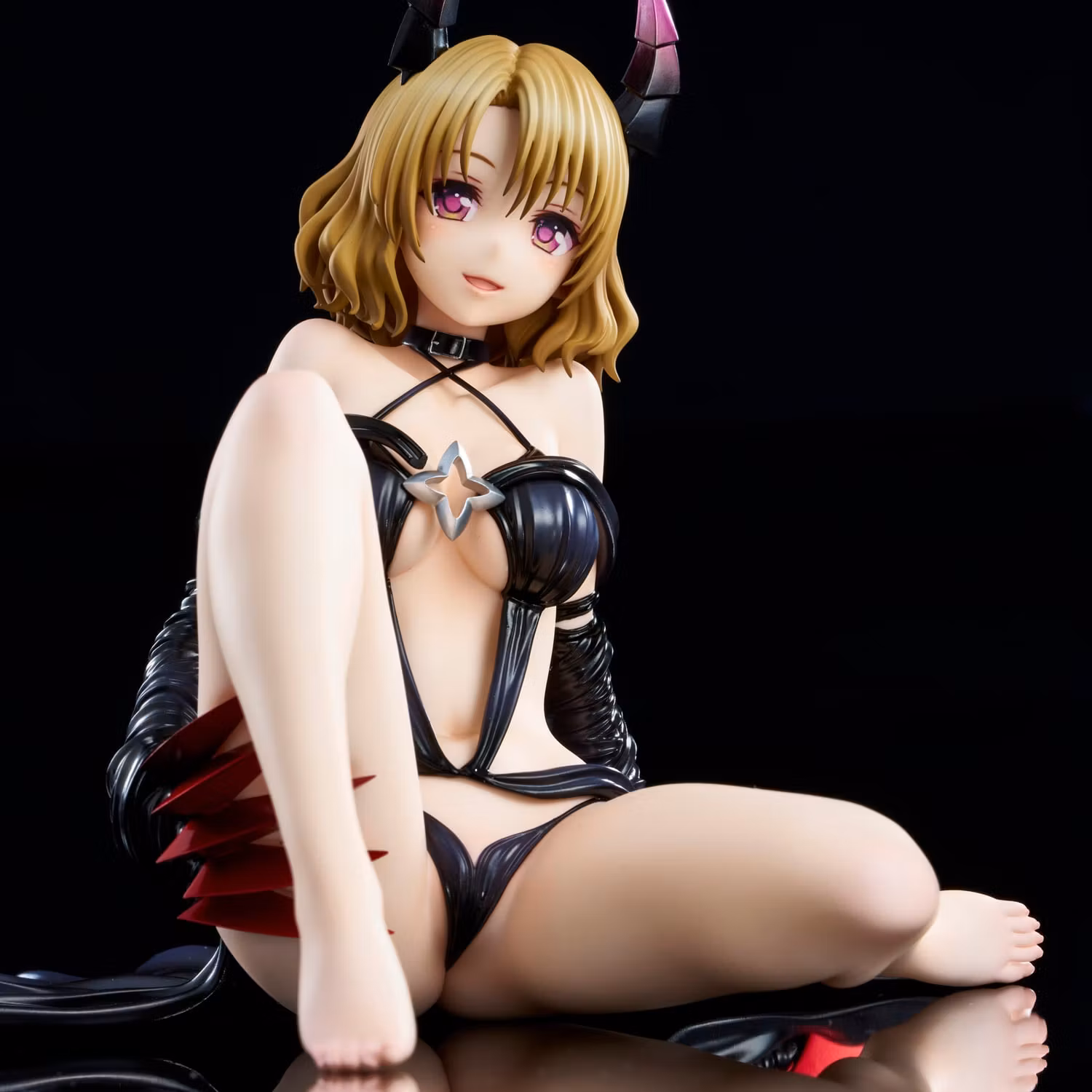 To Love-Ru Darkness Risa Momioka (Darkness Ver.) 1/6 Scale Figure (Rerelease)