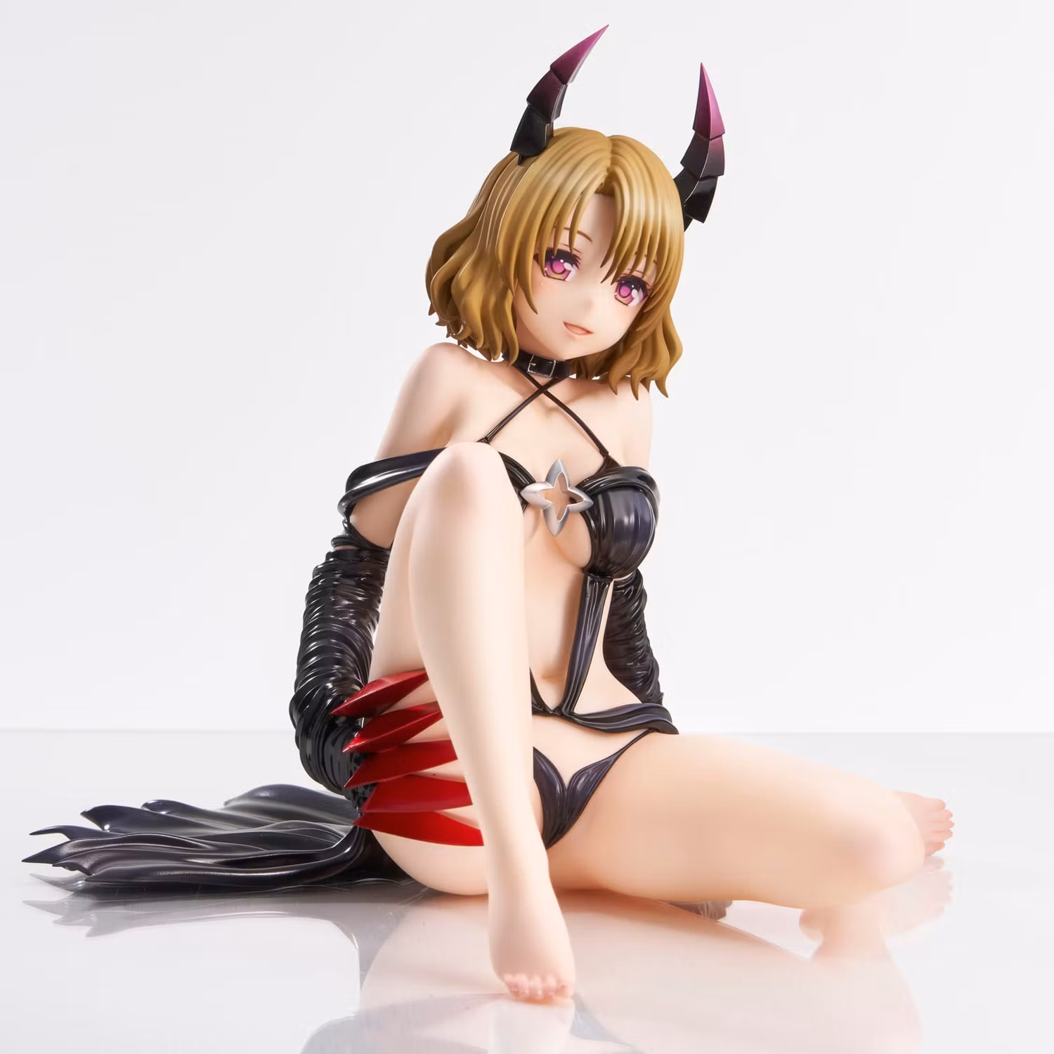 To Love-Ru Darkness Risa Momioka (Darkness Ver.) 1/6 Scale Figure (Rerelease)