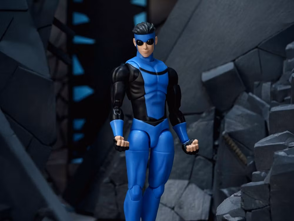 Invincible Invincible 1/12 Scale Action Figure