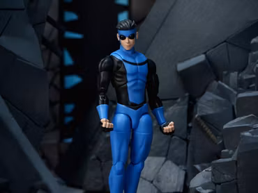 Invincible Invincible 1/12 Scale Action Figure