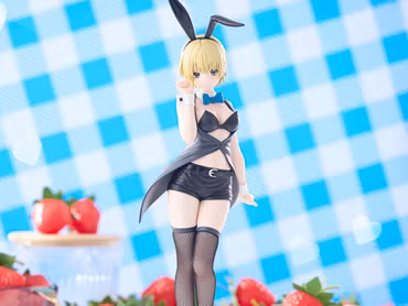 Strawberry 100% Bicute Bunnies Tsukasa Nishino Figure