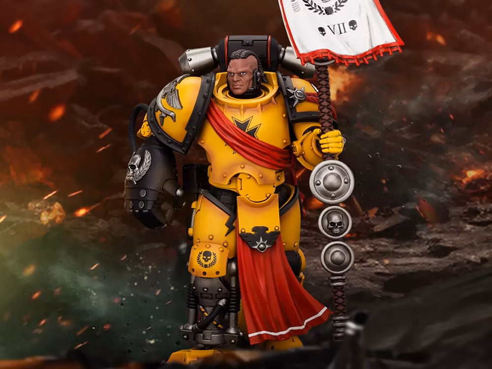 Warhammer: The Horus Heresy Imperial Fists Herald Consul with Standard and Bolt Pistol 1/18 Scale Action Figure