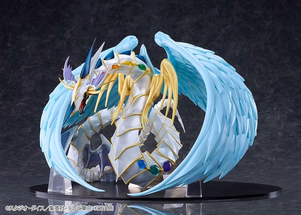 Yu-Gi-Oh! Duel Monsters GX Rainbow Dragon Figure