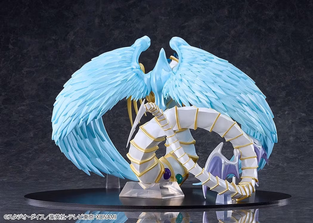 Yu-Gi-Oh! Duel Monsters GX Rainbow Dragon Figure