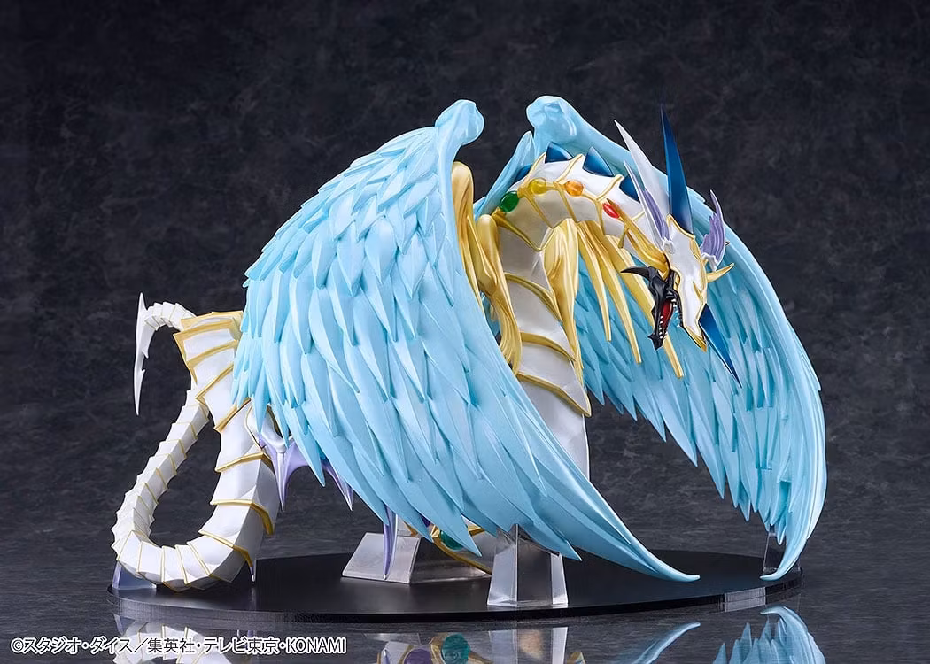 Yu-Gi-Oh! Duel Monsters GX Rainbow Dragon Figure