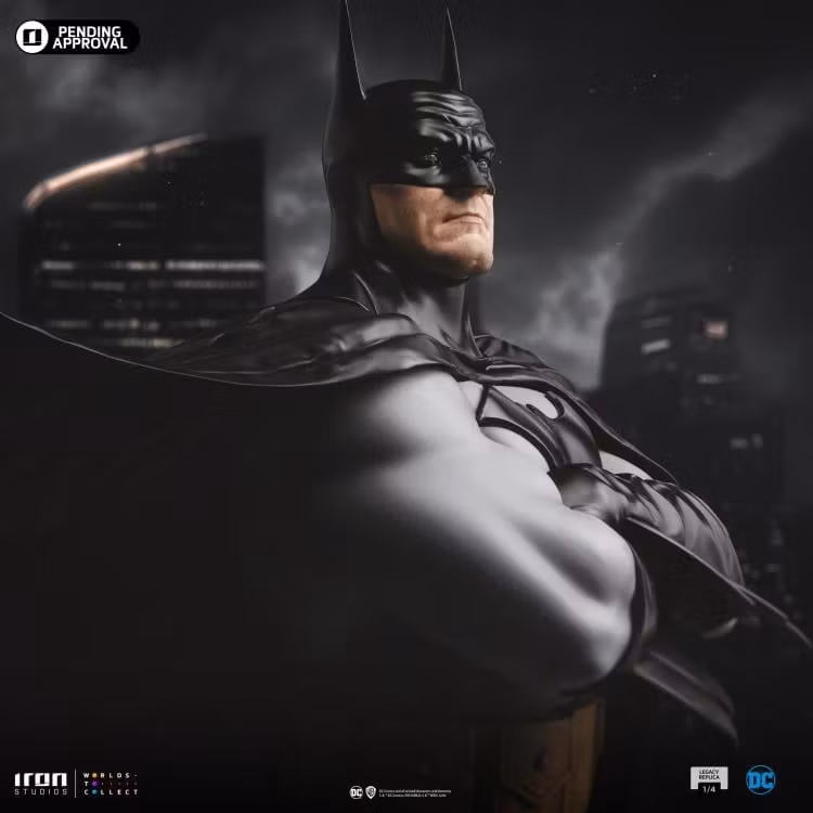DC Comics Legacy Replica Batman DC Trinity 1/4 Scale Limited Edition Statue