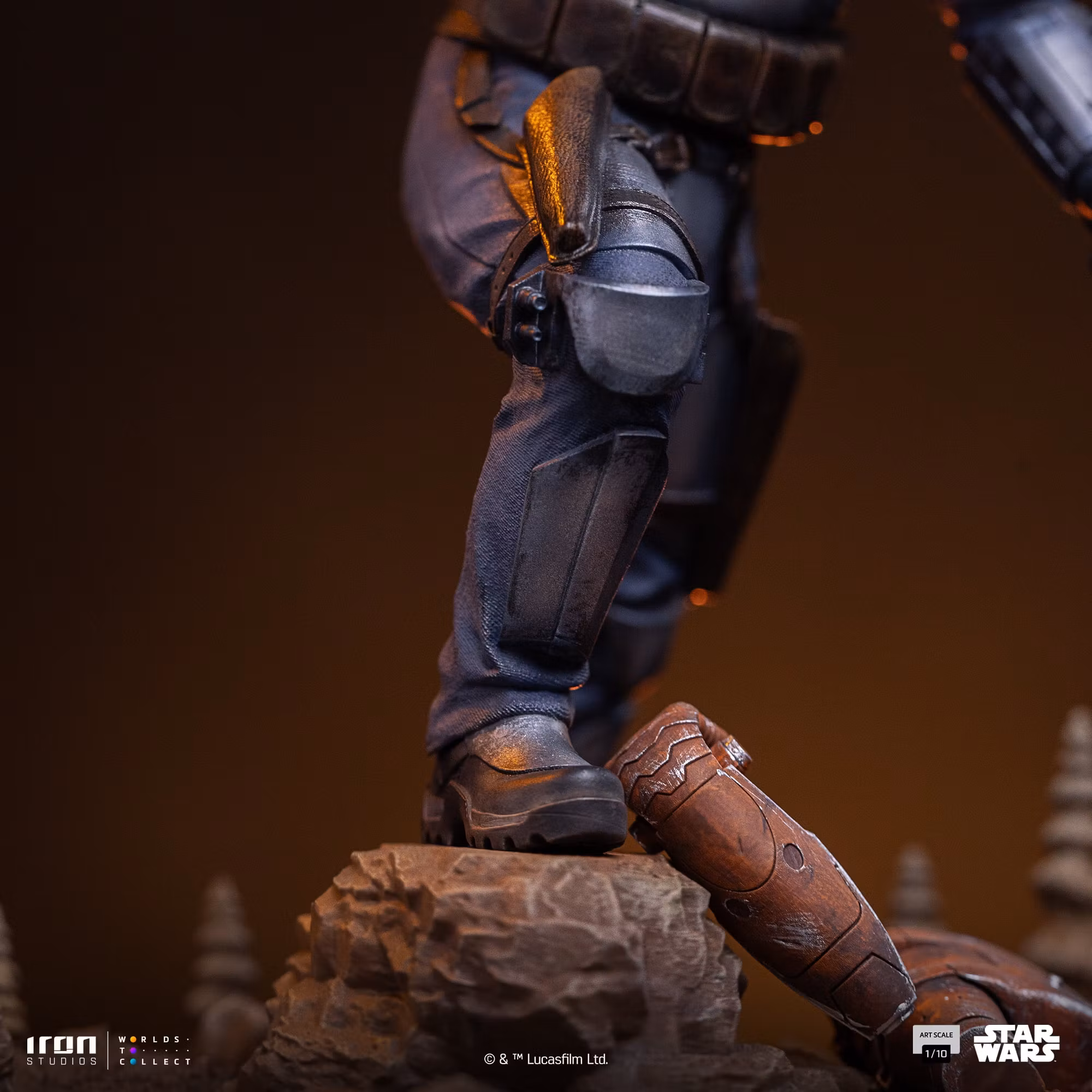 Star Wars: Attack of the Clones Jango Fett 1/10 Art Scale Statue