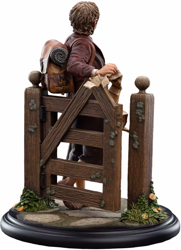 The Hobbit Bilbo Baggins Miniature Statue