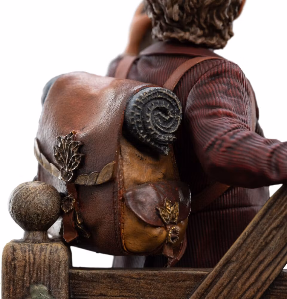 The Hobbit Bilbo Baggins Miniature Statue