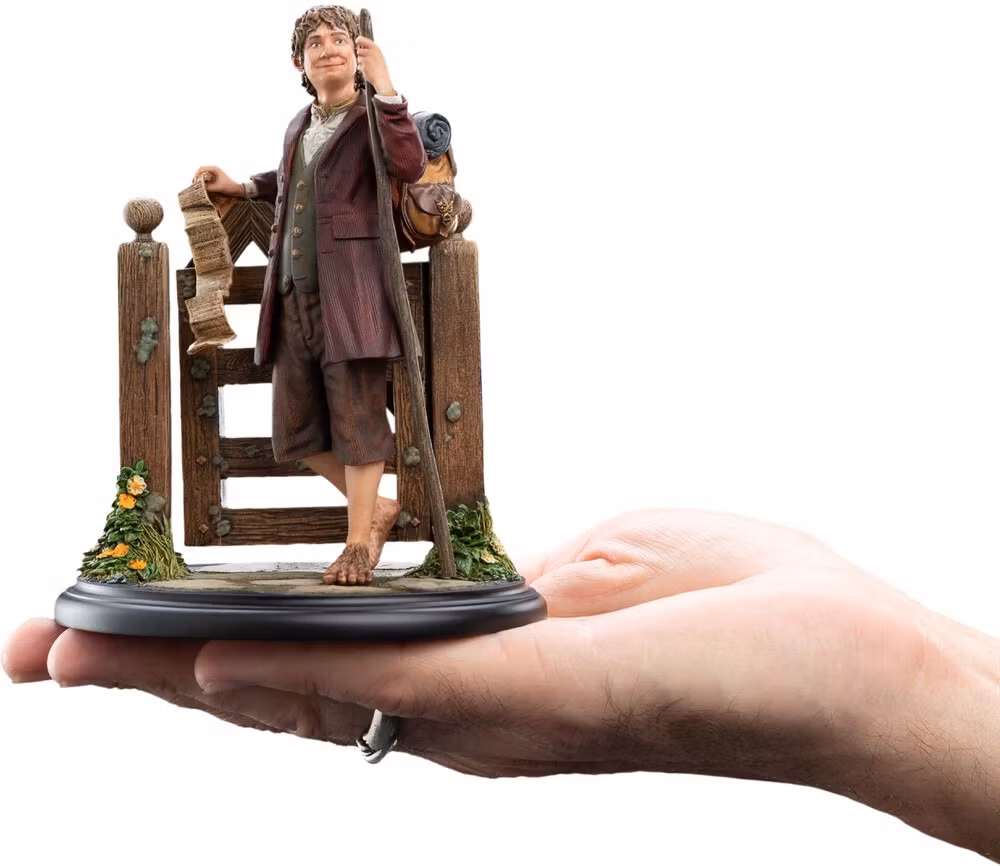 The Hobbit Bilbo Baggins Miniature Statue