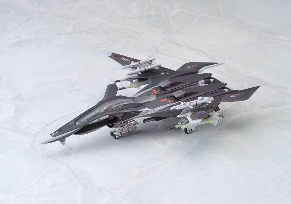 Yukikaze Fairy Air Force Tactical Reconnaissance Model Kit 1/100 FFR-41MR Mave Yukikaze Renewal Ver.