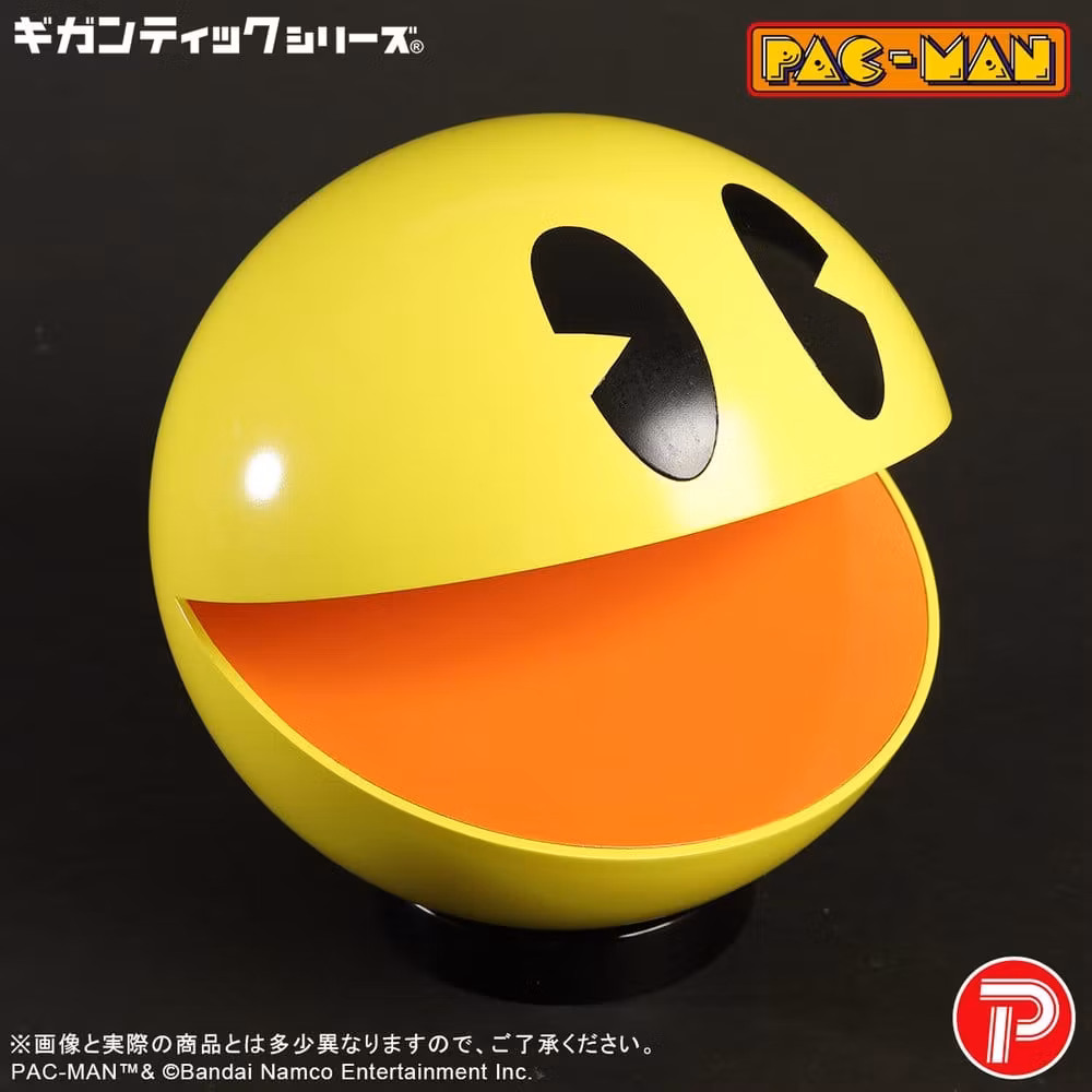 Pac-Man Gigantic Series Pac-Man Figure