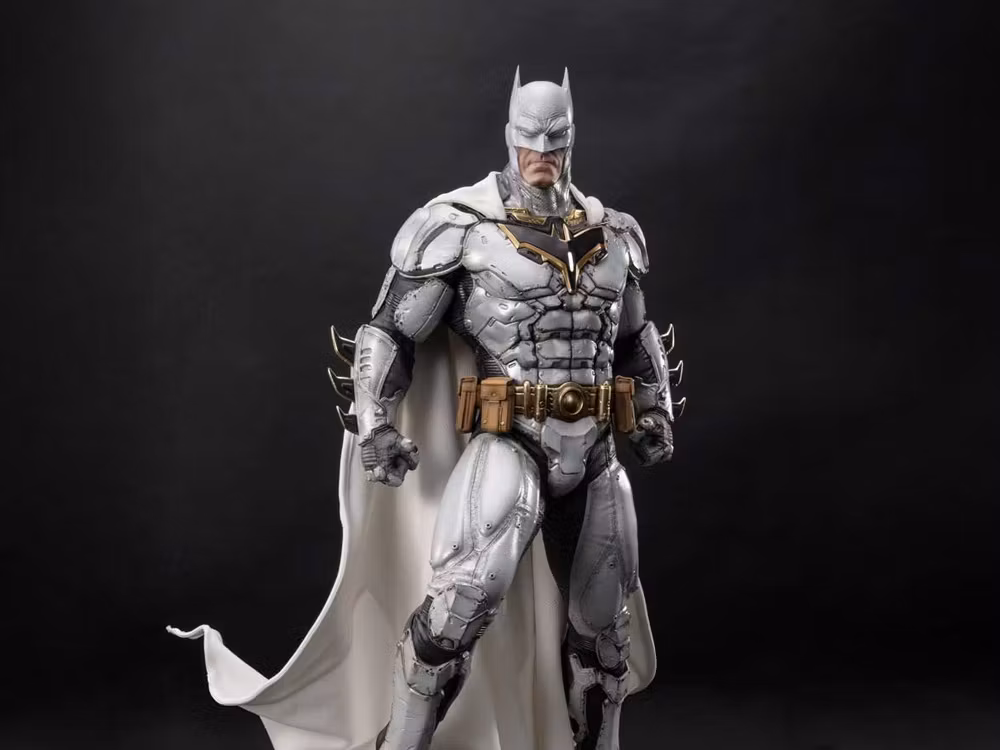 Justice League Ultimate Museum Masterline Batman Advanced Suit (White Ver.) Limited Edition Statue