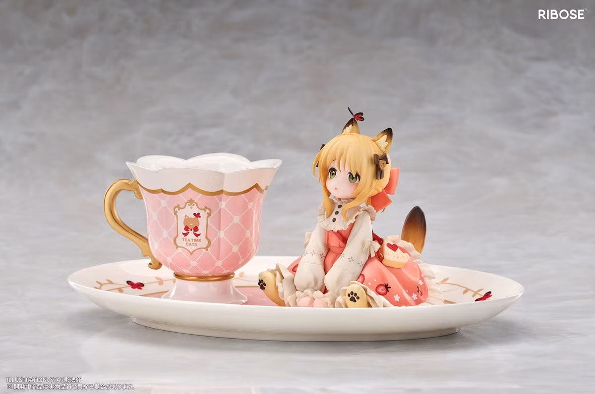 Decorated Life Collection Tea Time Cats Orange Cat Figure
