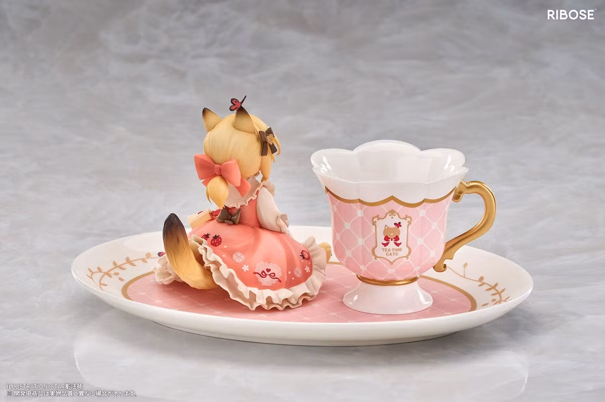 Decorated Life Collection Tea Time Cats Orange Cat Figure