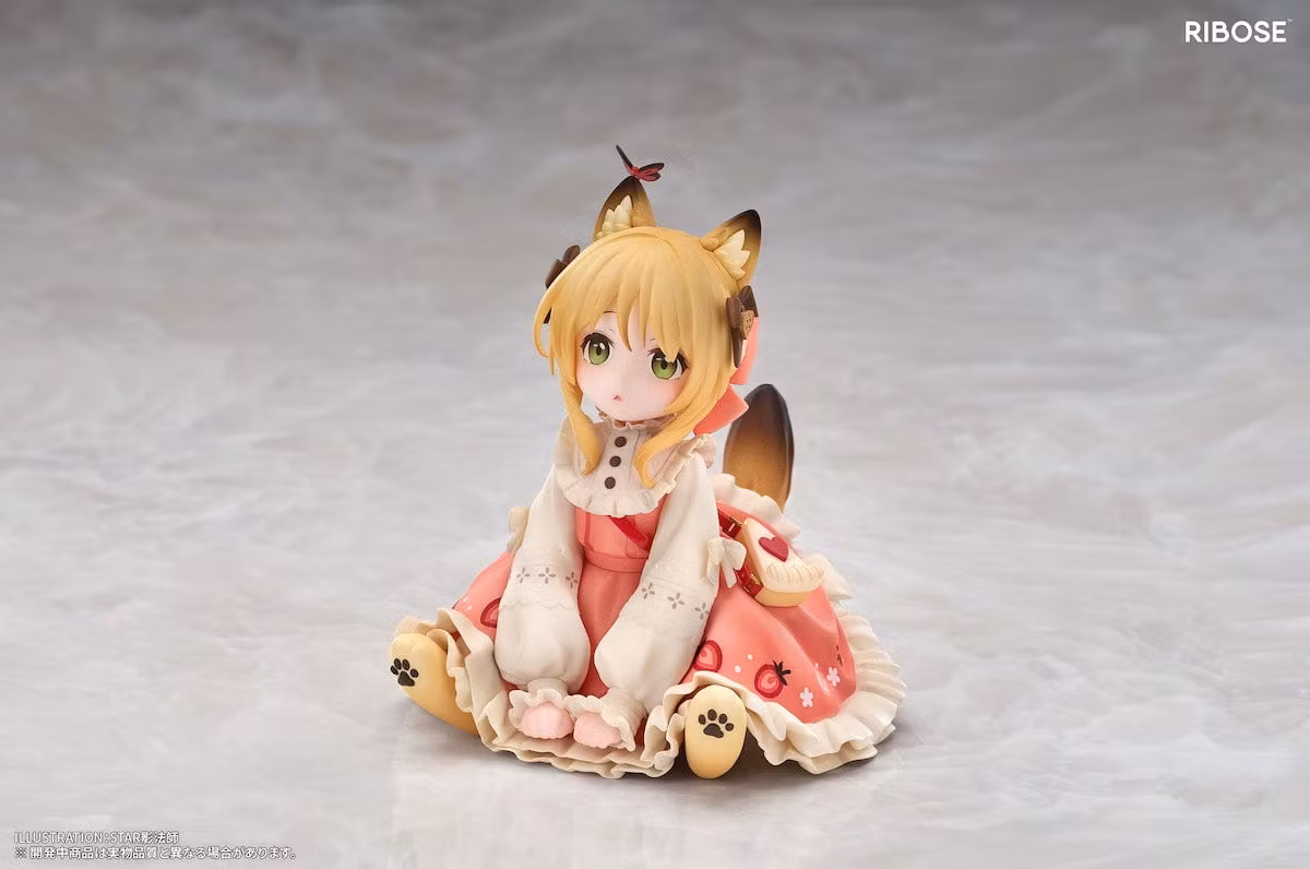 Decorated Life Collection Tea Time Cats Orange Cat Figure