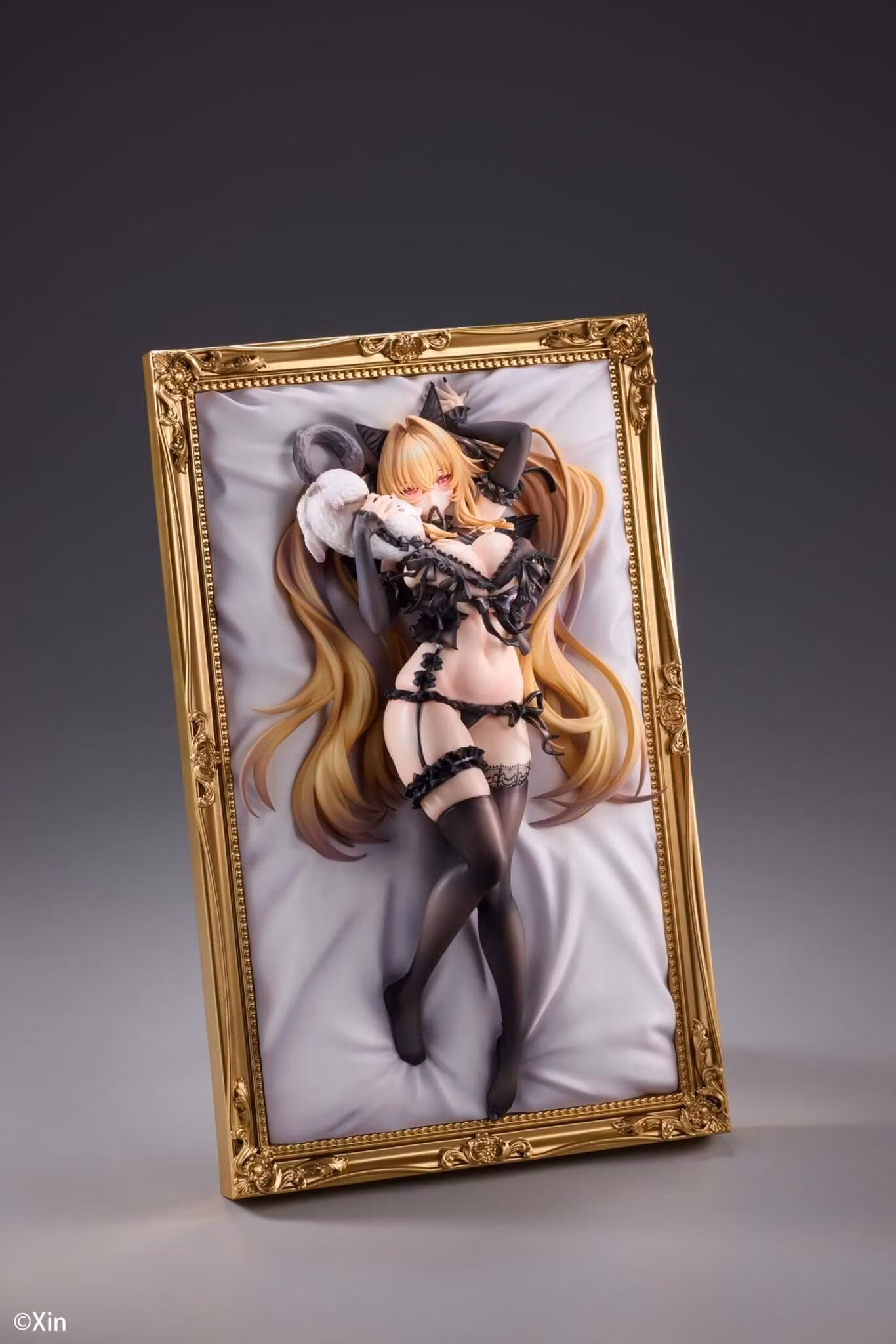 Stella (Black Cat Deluxe Ver.) 1/7 Scale Figure