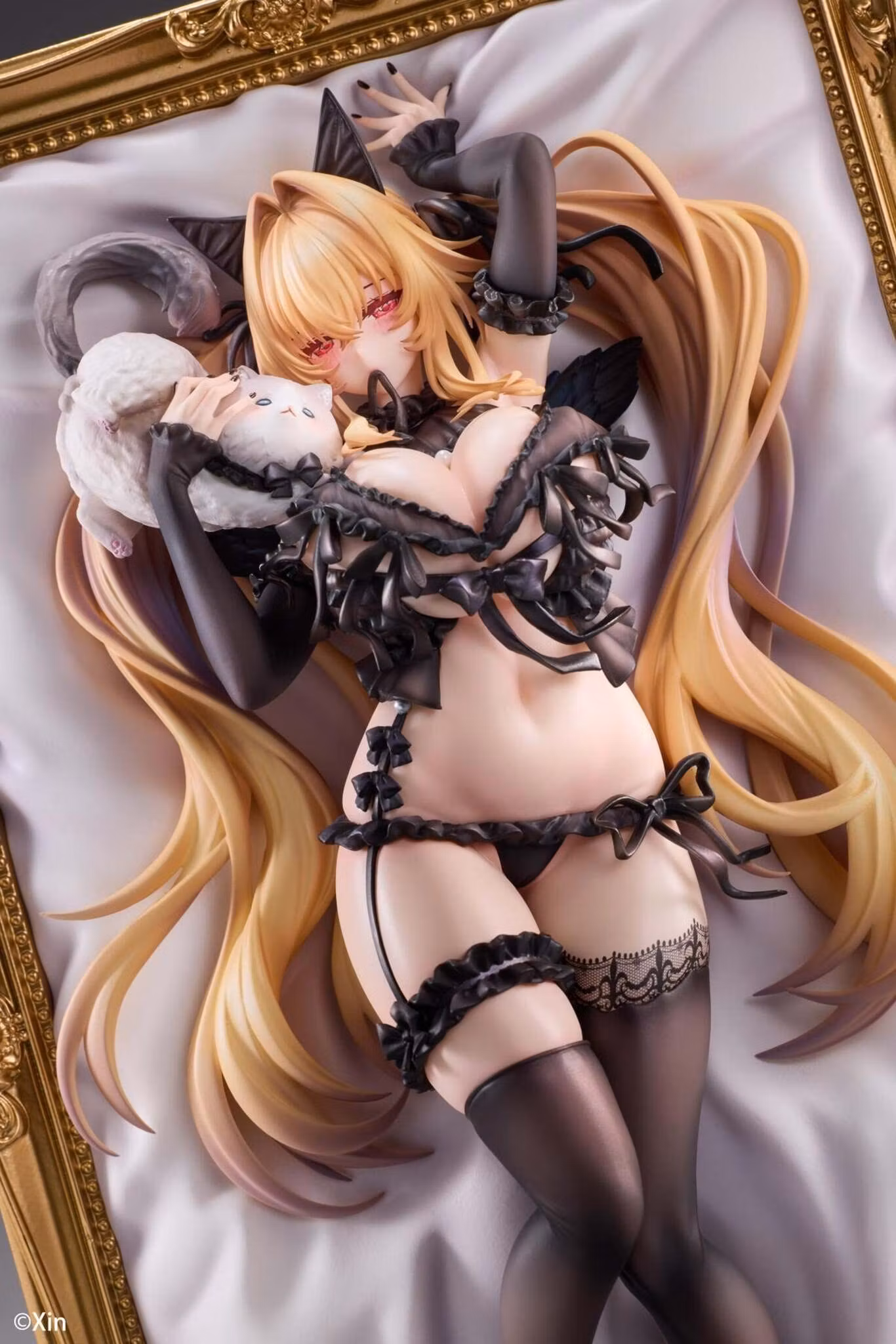 Stella (Black Cat Deluxe Ver.) 1/7 Scale Figure