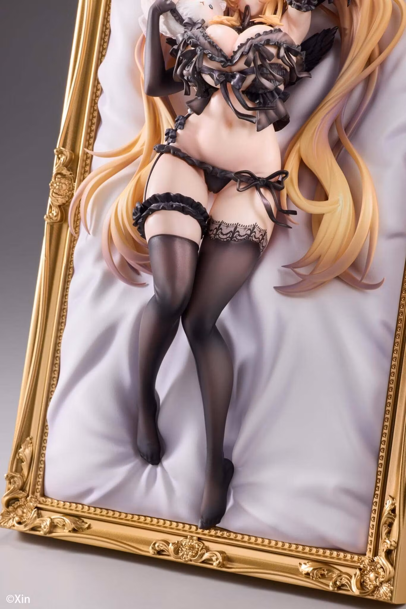 Stella (Black Cat Deluxe Ver.) 1/7 Scale Figure