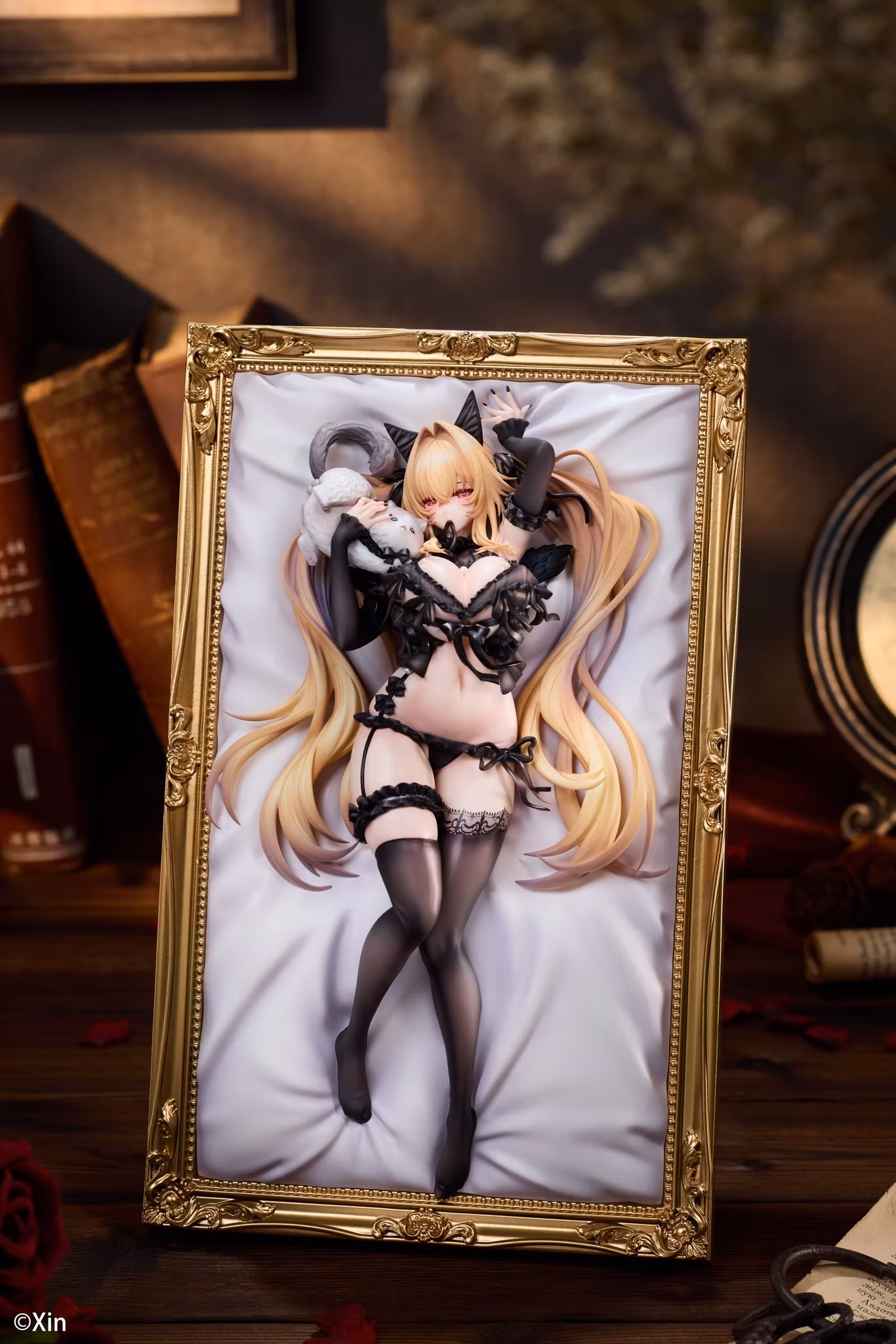 Stella (Black Cat Deluxe Ver.) 1/7 Scale Figure