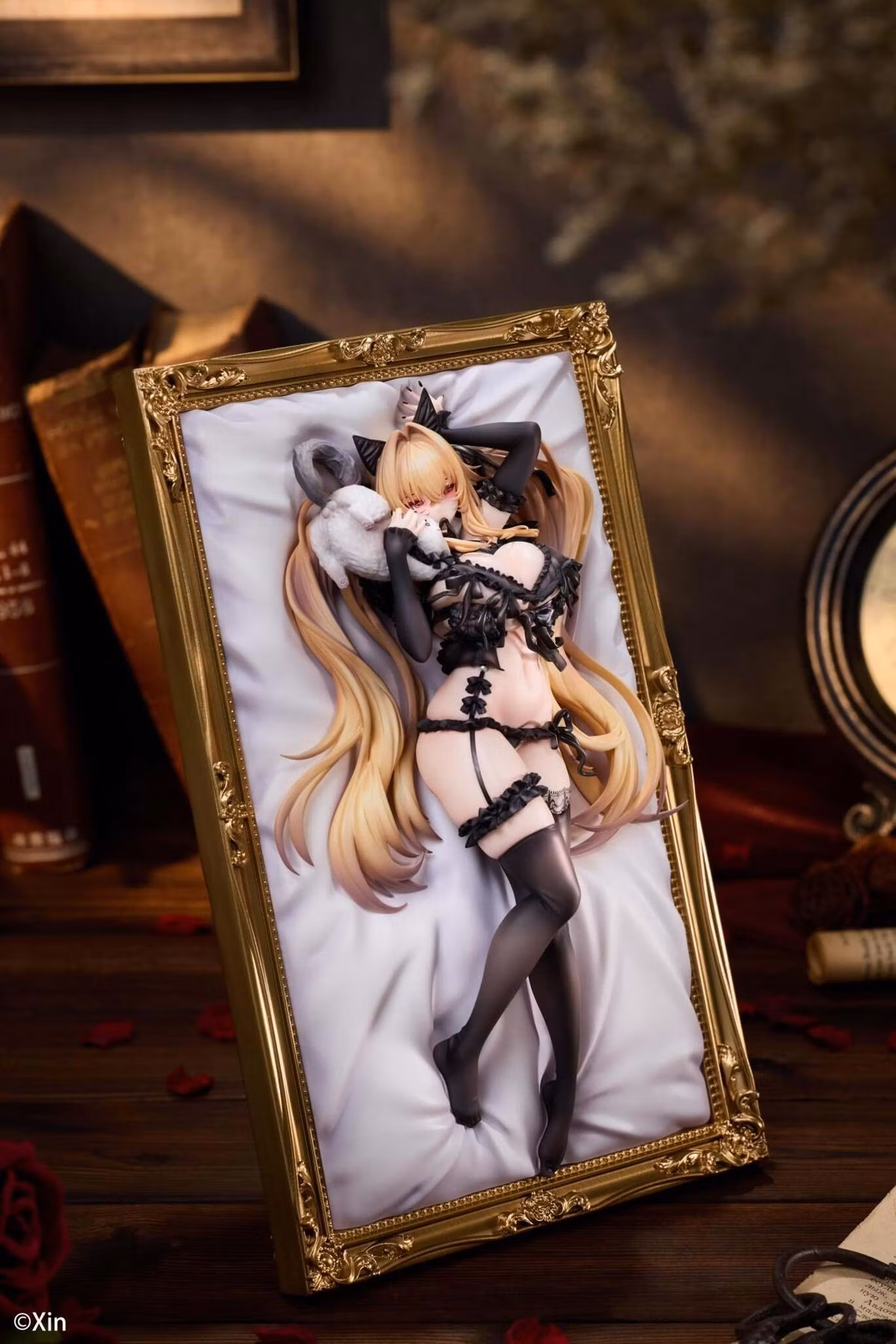 Stella (Black Cat Deluxe Ver.) 1/7 Scale Figure