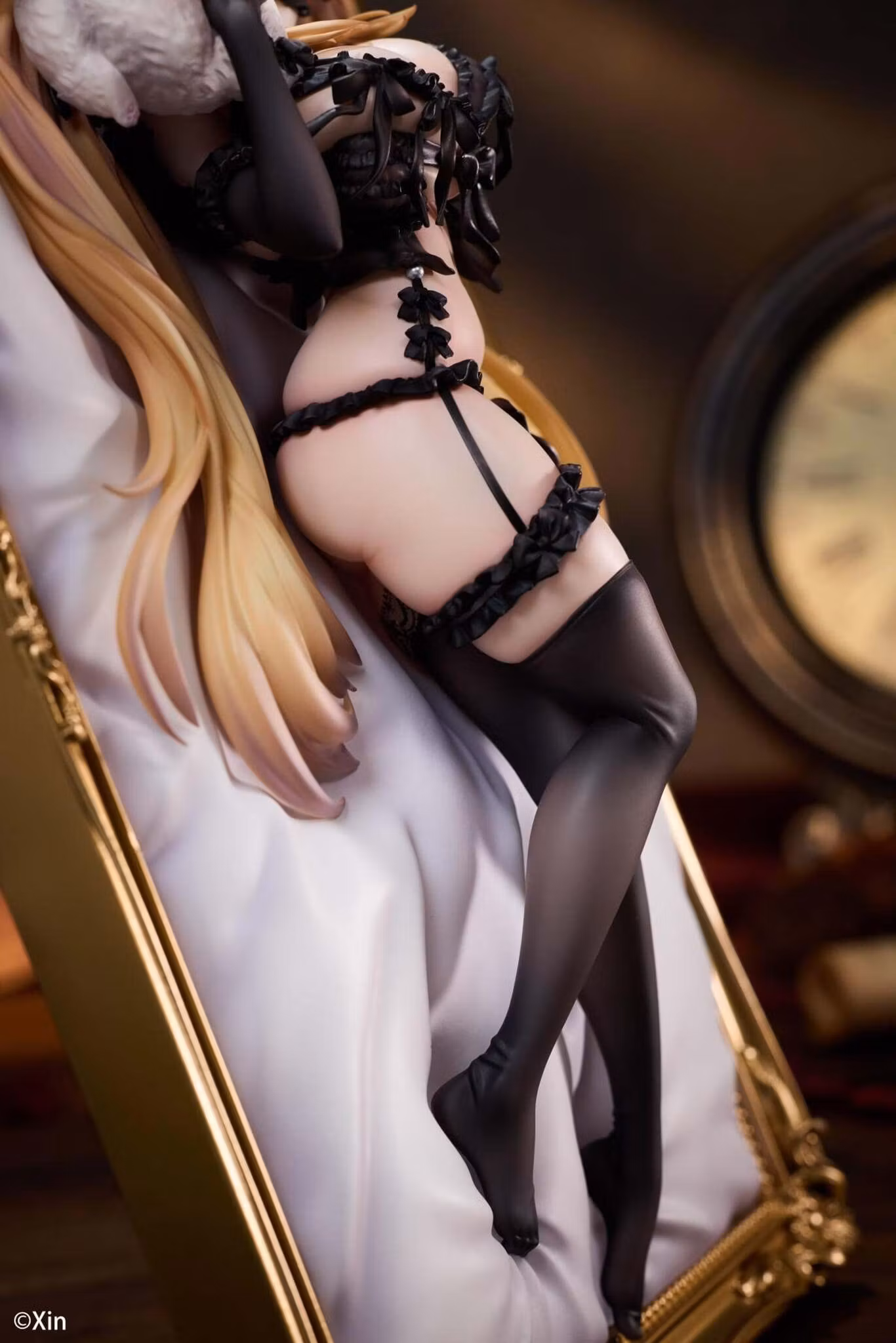 Stella (Black Cat Deluxe Ver.) 1/7 Scale Figure