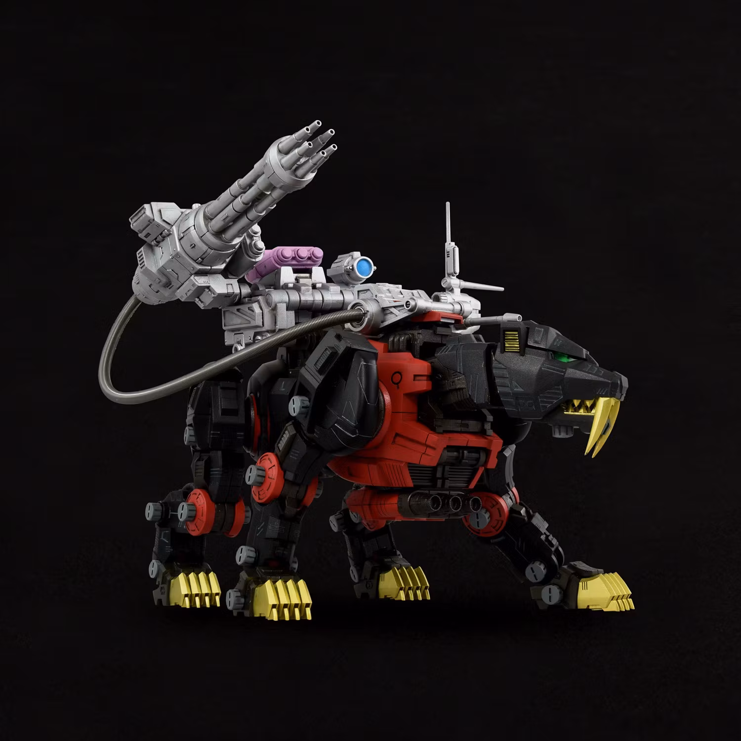 Zoids Realize Model RMZ-006 Saber Tiger Schwarz Special 1/100 Scale Model Kit (Rerelease)