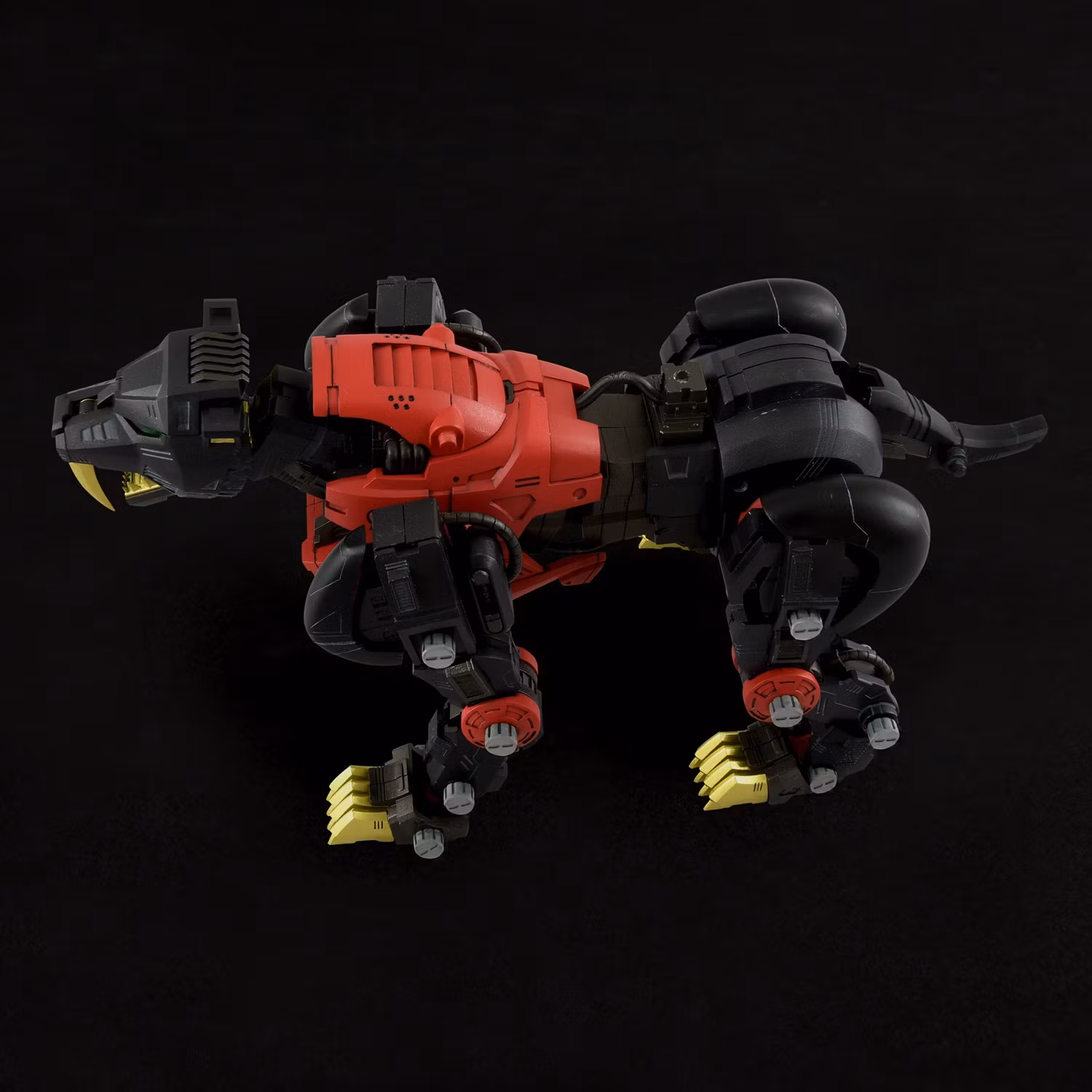 Zoids Realize Model RMZ-006 Saber Tiger Schwarz Special 1/100 Scale Model Kit (Rerelease)