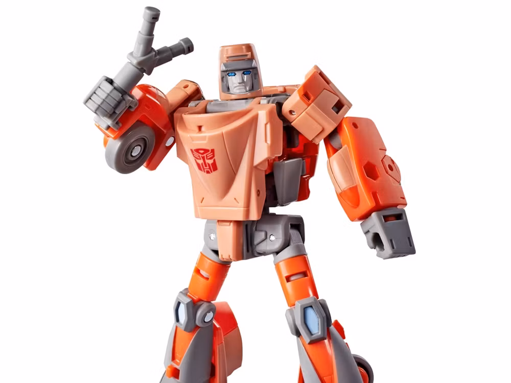 The Transformers: The Movie Studio Series Deluxe Class Autobot Wheelie Action Figure