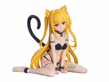 To Love-Ru Darkness Nyarls Collection Golden Darkness (Sitting Ver.) Figure