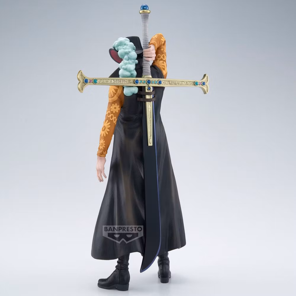 One Piece Premium Dracule Mihawk (The Brush) Figure