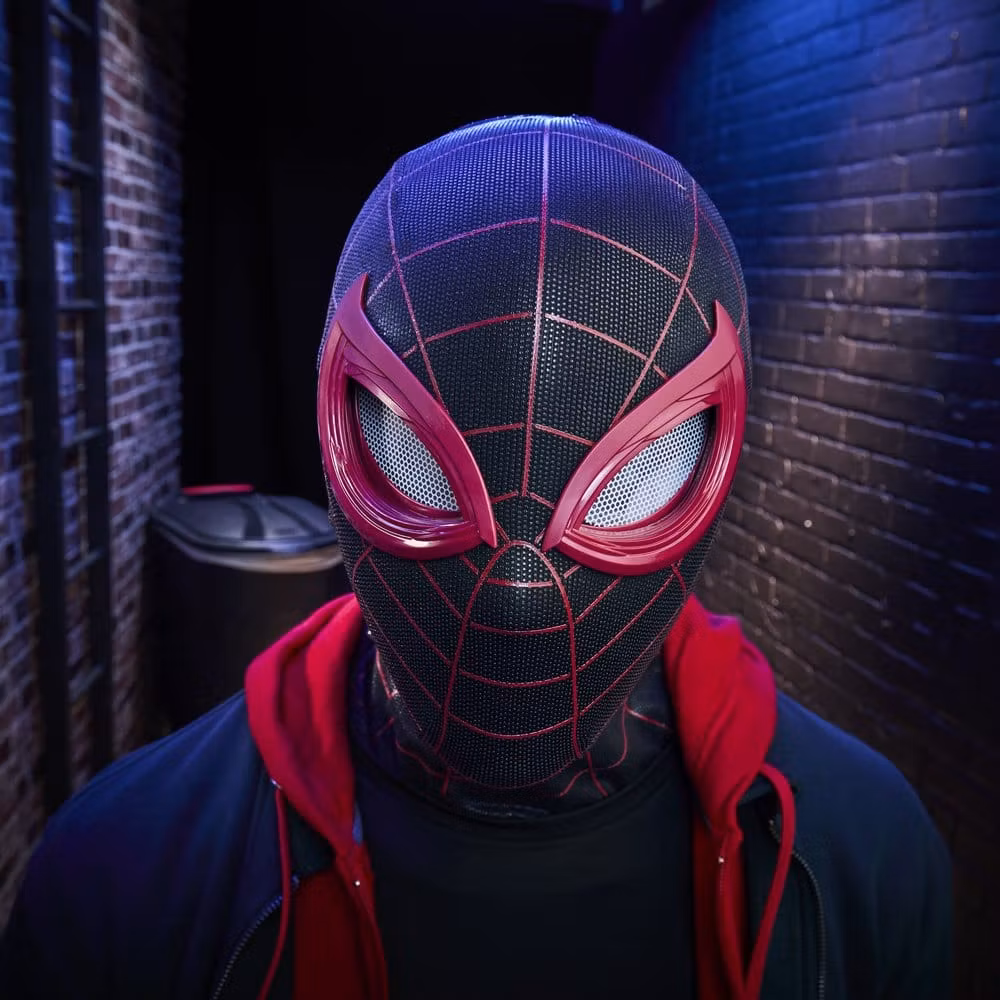 Spider-Man: Miles Morales Marvel Legends Electronic Expressive Mask