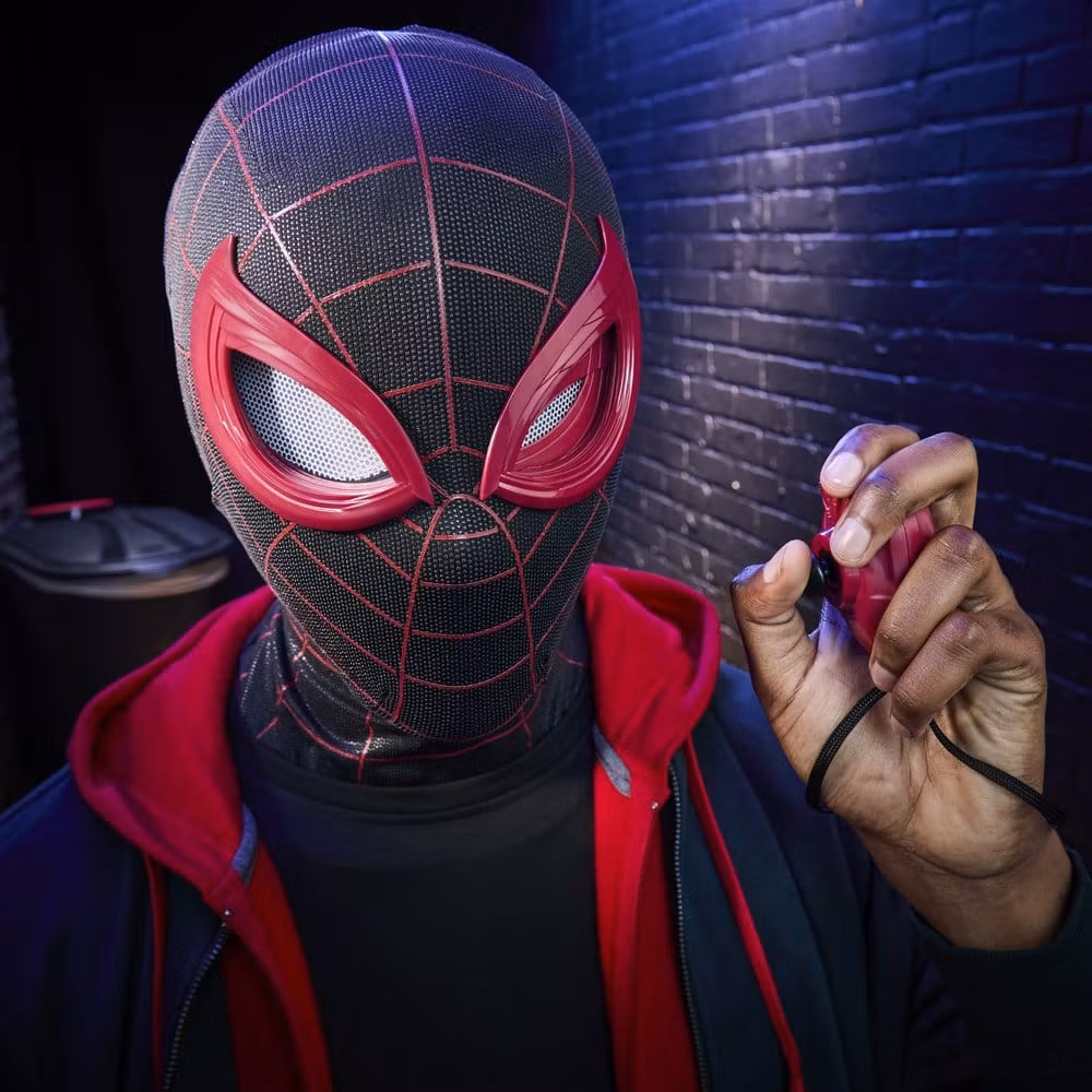 Spider-Man: Miles Morales Marvel Legends Electronic Expressive Mask