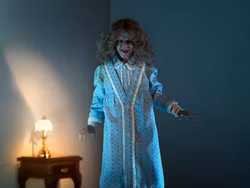 The Exorcist Regan MacNeil 1/6 Scale Figure