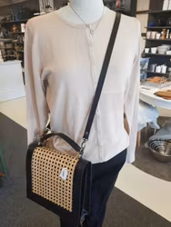 Kalo Keri väska Rafaella svart fodrad