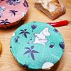 Gustaf & Linneas Bivaxduk "Moomin"  Tend the earth"