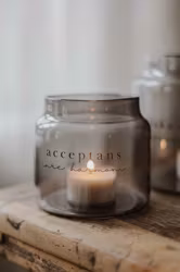 Majas Cottage rökfärgad "Acceptans"
