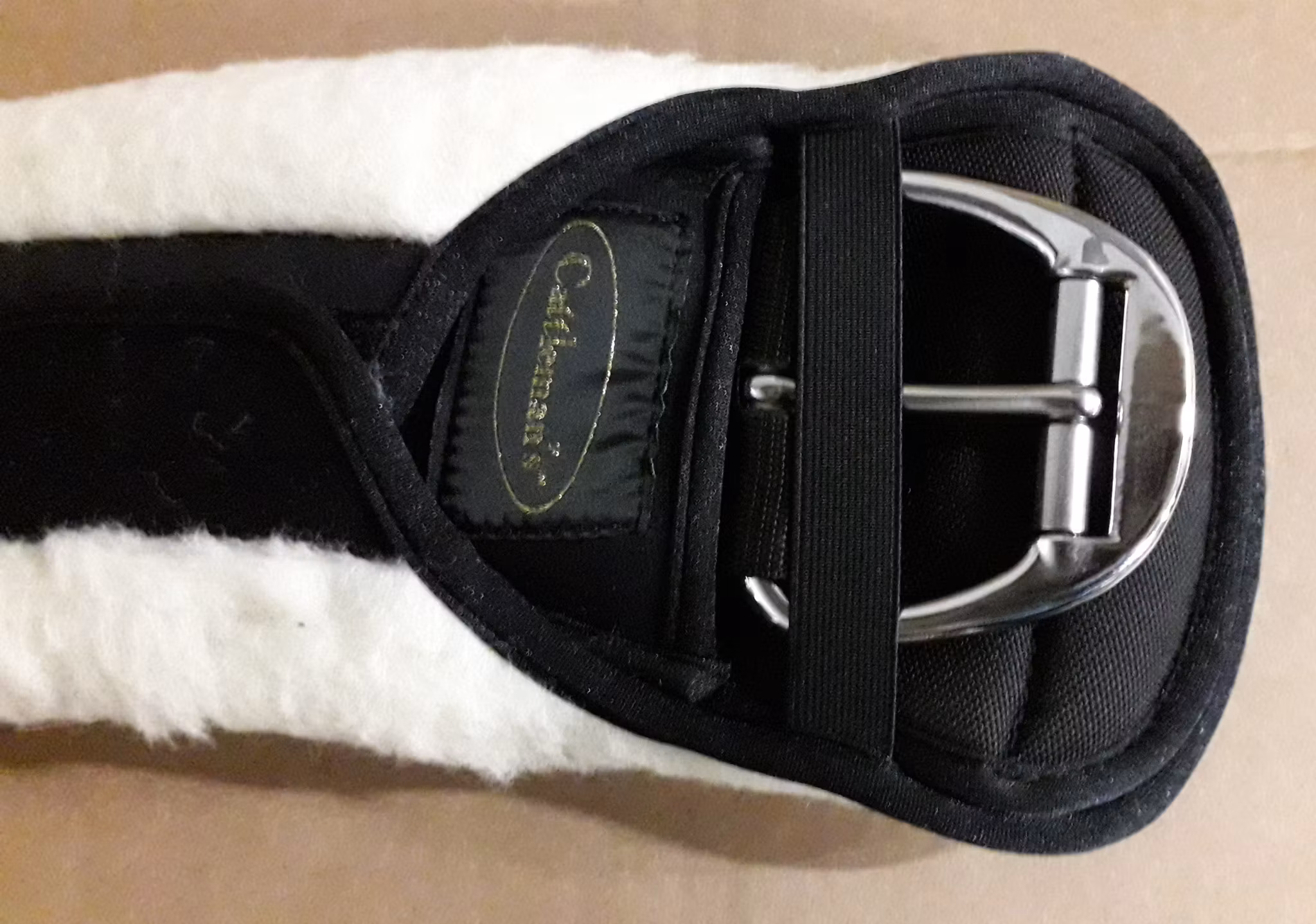 Ergonomisk sadelgjord lammull 32 tum
