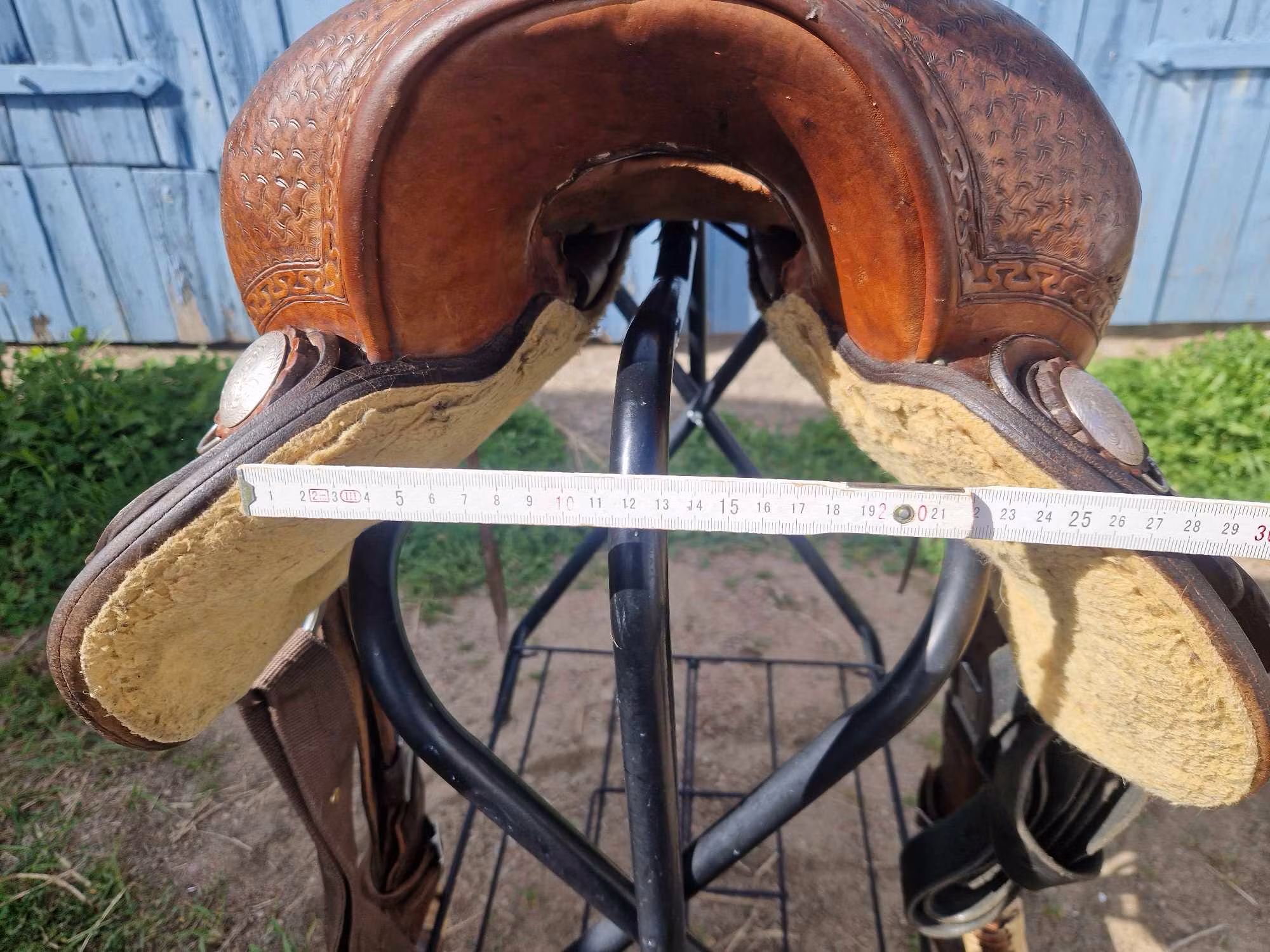 Nomad westernsadel med bredd Q bom och 16,5 tum