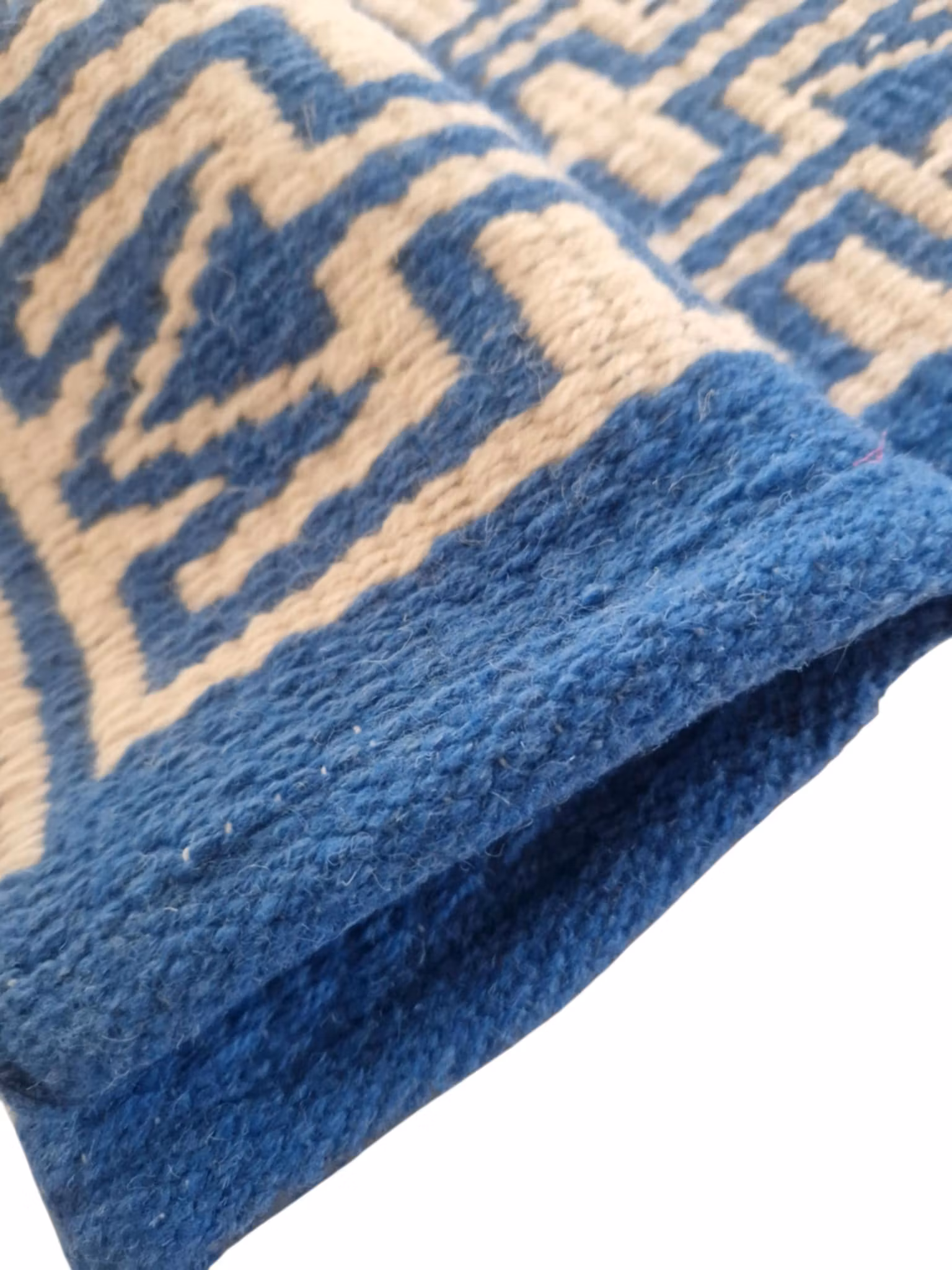 Ull filt  "blue aztec " 32 x 36 tum