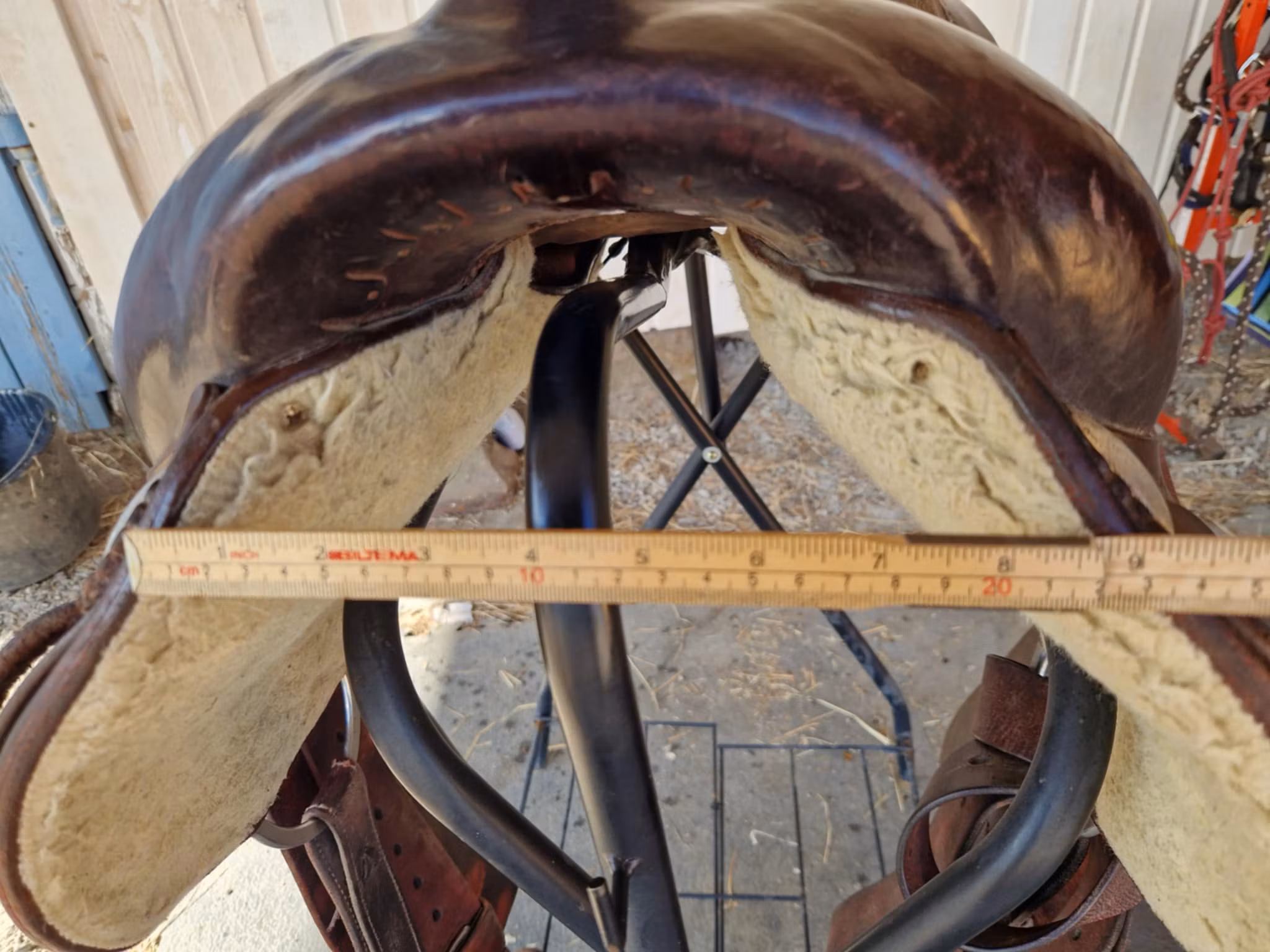 Montana 130 westernsadel XFQ 16 tum
