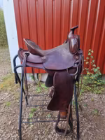 The American westernsadel SQ 15,5 tum