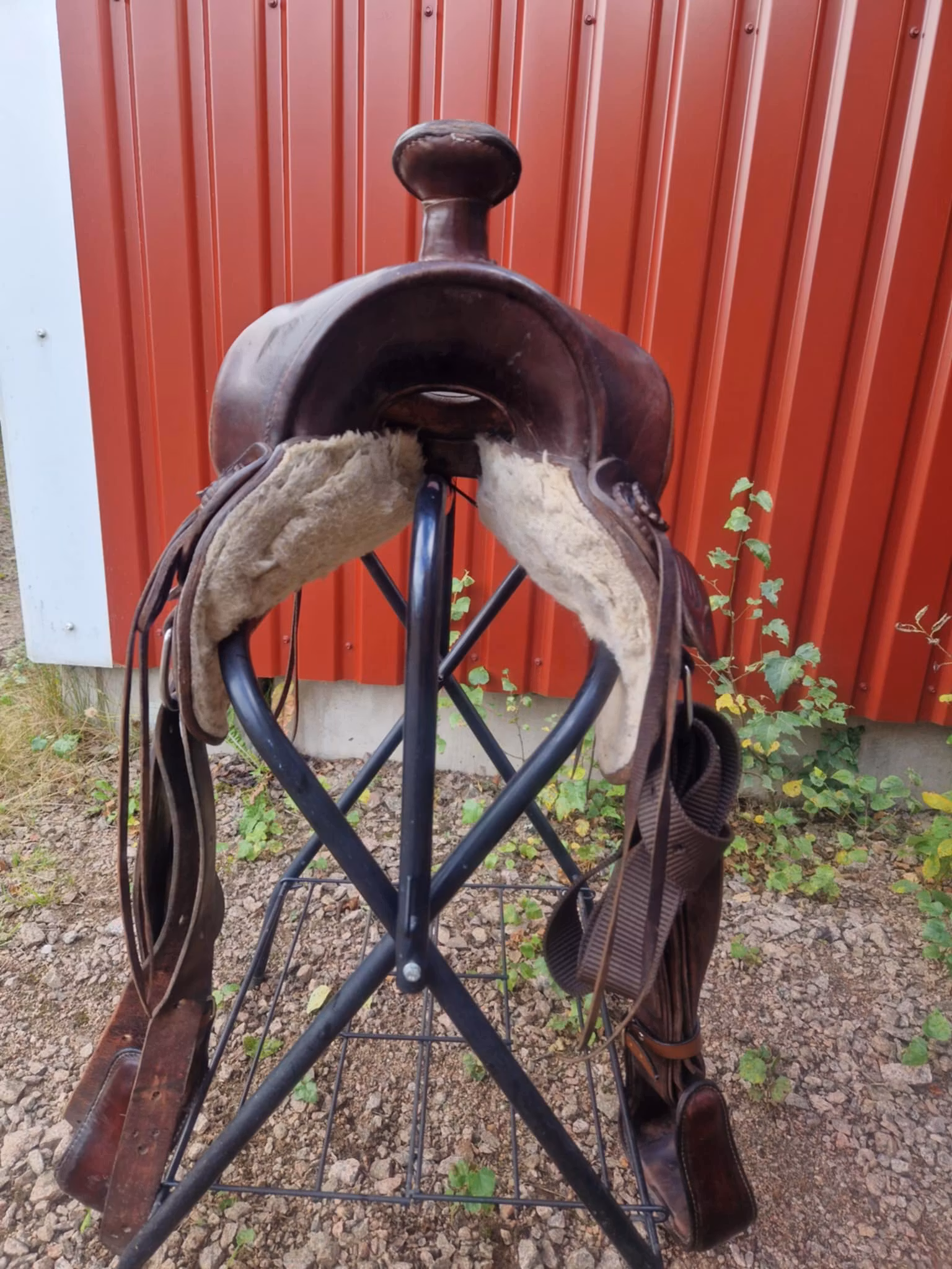 The American westernsadel SQ 15,5 tum
