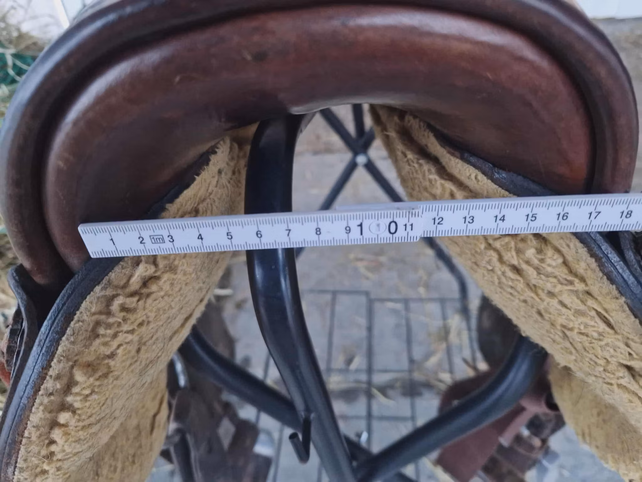 Deuber & Partner "Apache" trailsadel FQ (03) 16 tum