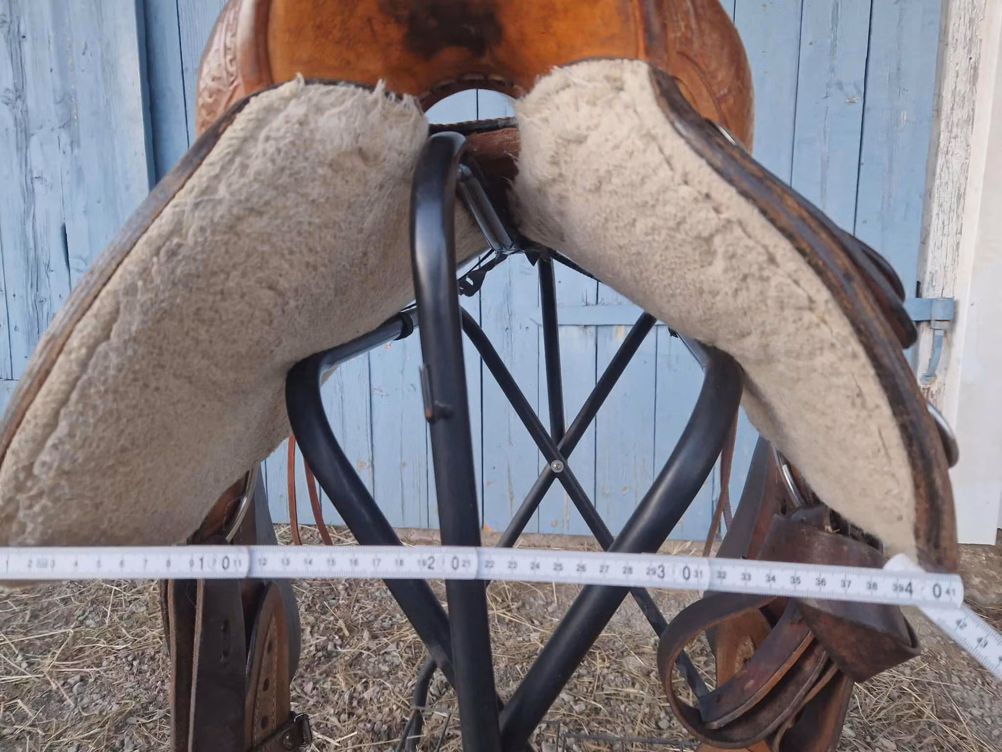 Custom made Frinta westernsadel Q 16 tum