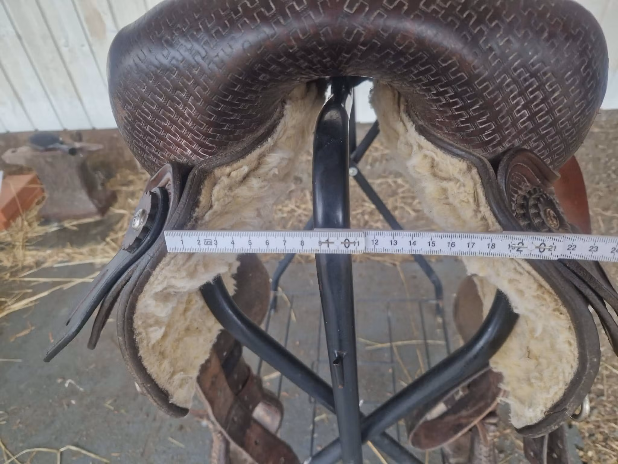 Crates 9570 westernsadel SQ 16 tum