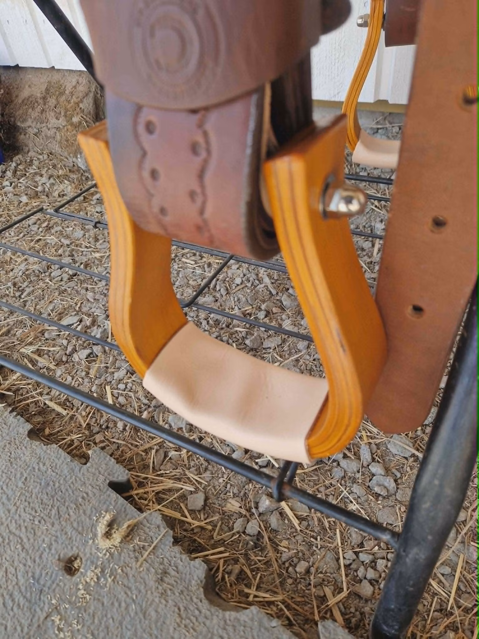 Continental 144 XFQ westernsadel 16 tum