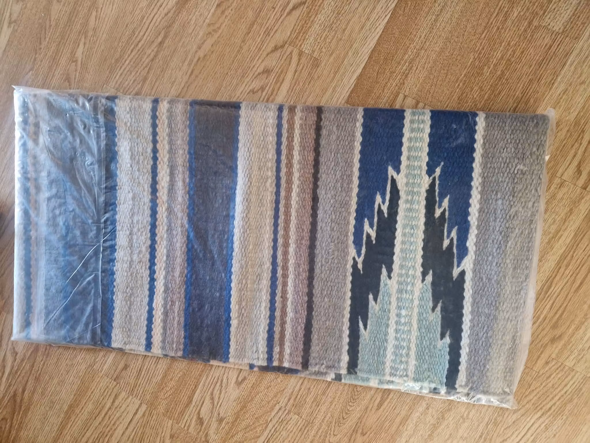 handvävd sadelfilt 32x 64 tum ull
